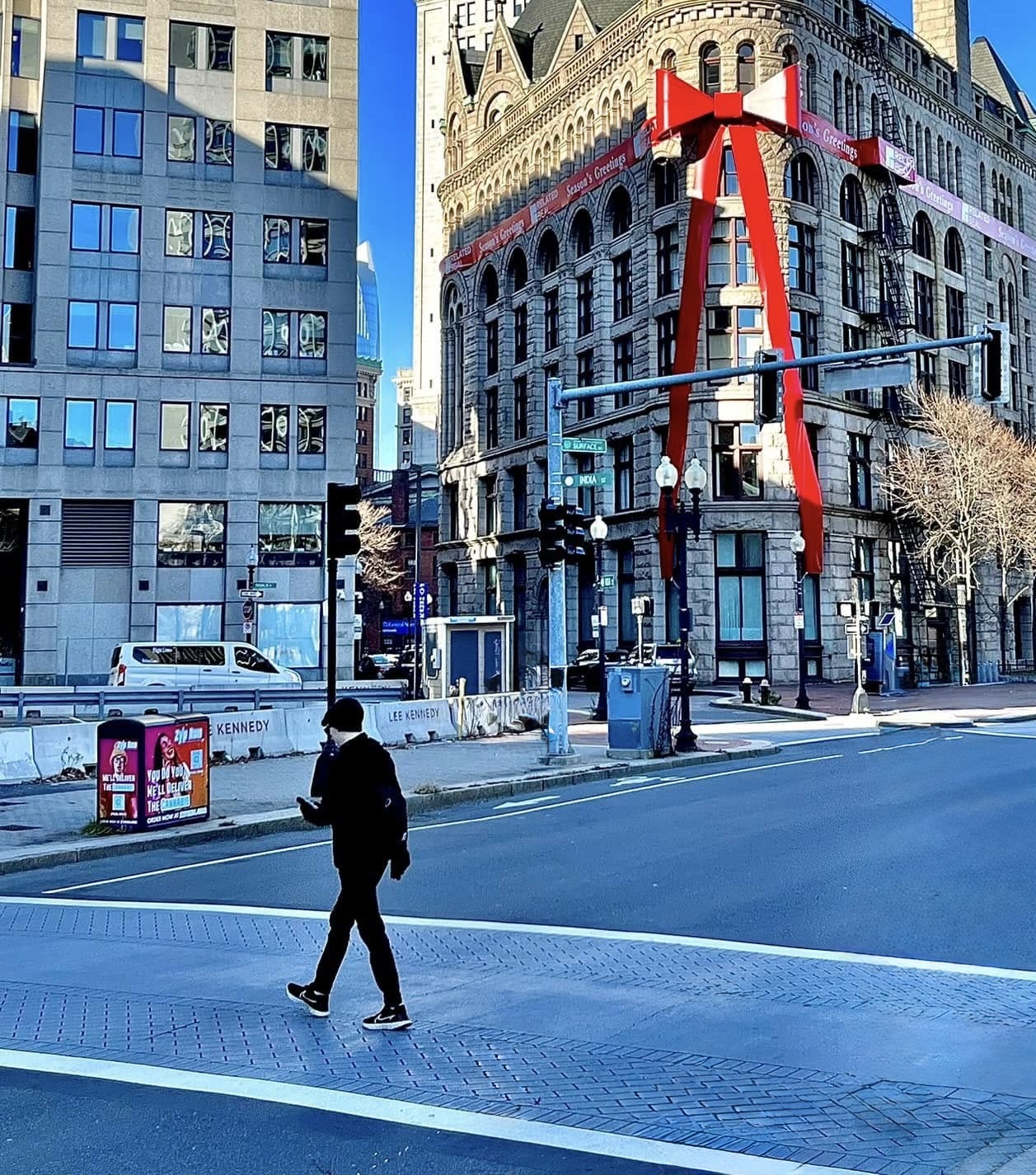 Decorative image beside the contact form